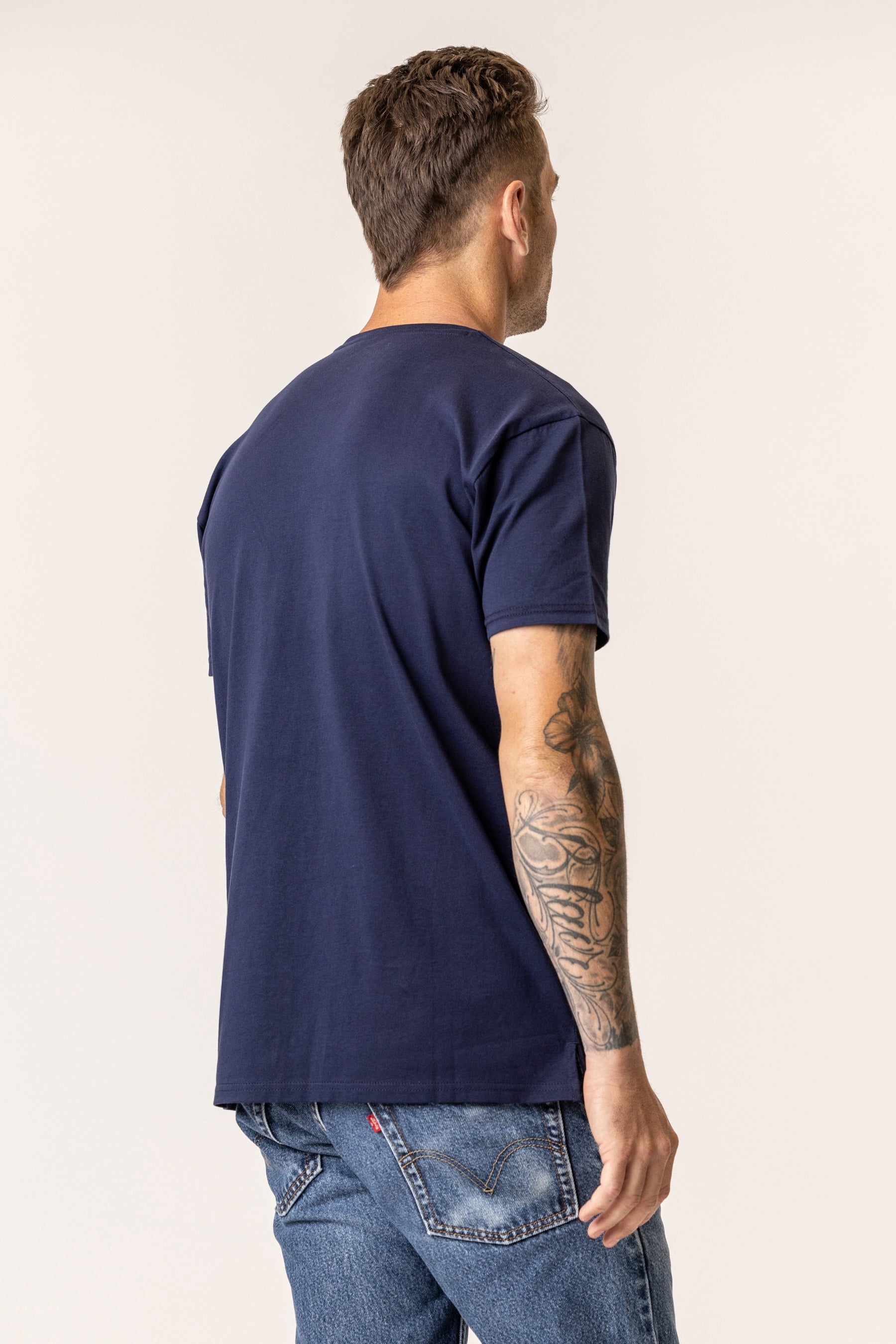 cotton t-shirt in navy blue color